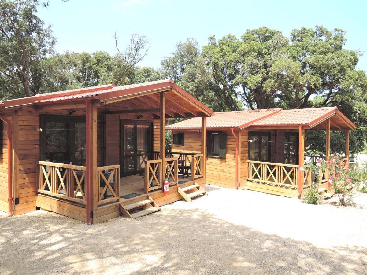Feriendorf La Mora Calvi  Exterior foto